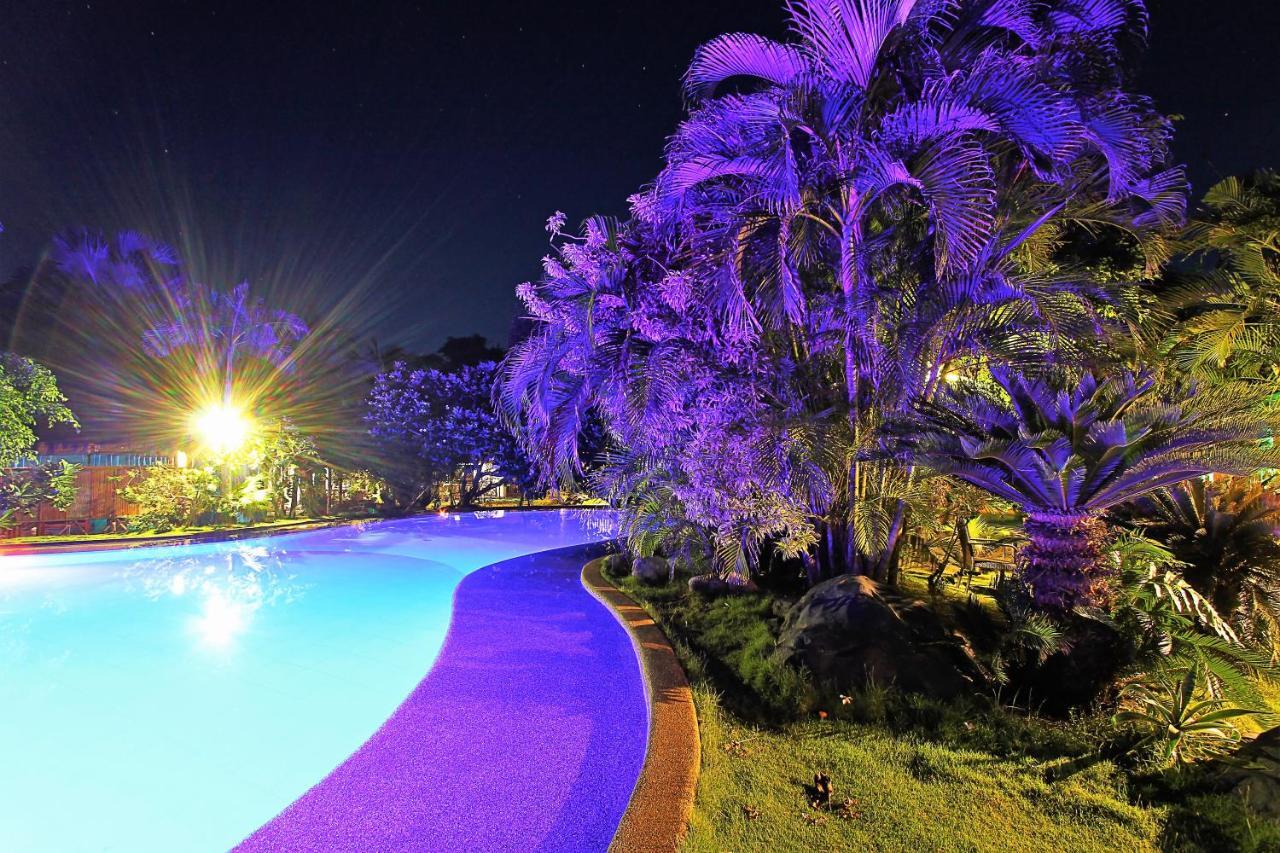 Thalatta Resort Zamboanguita  Экстерьер фото